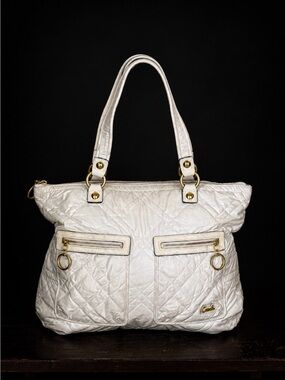 Coach Poppy White Quilted Tote Bag:
Designer Shoulder Handbag